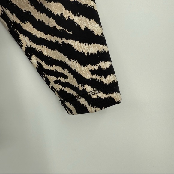 J.McLaughlin Billie Catalina cloth Animal Print  Zip Front Jacket size Small - Picture 6 of 10